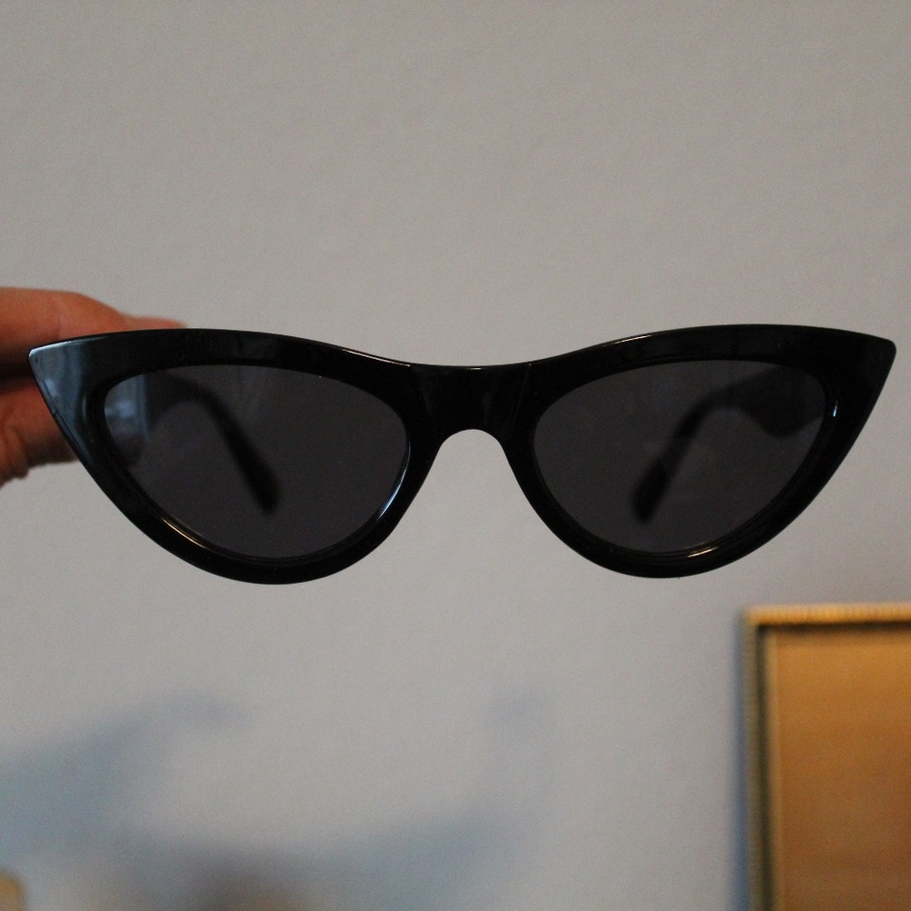 Sunglasses - AIRE